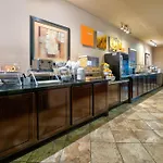 Comfort Suites Arlington - Entertainment District