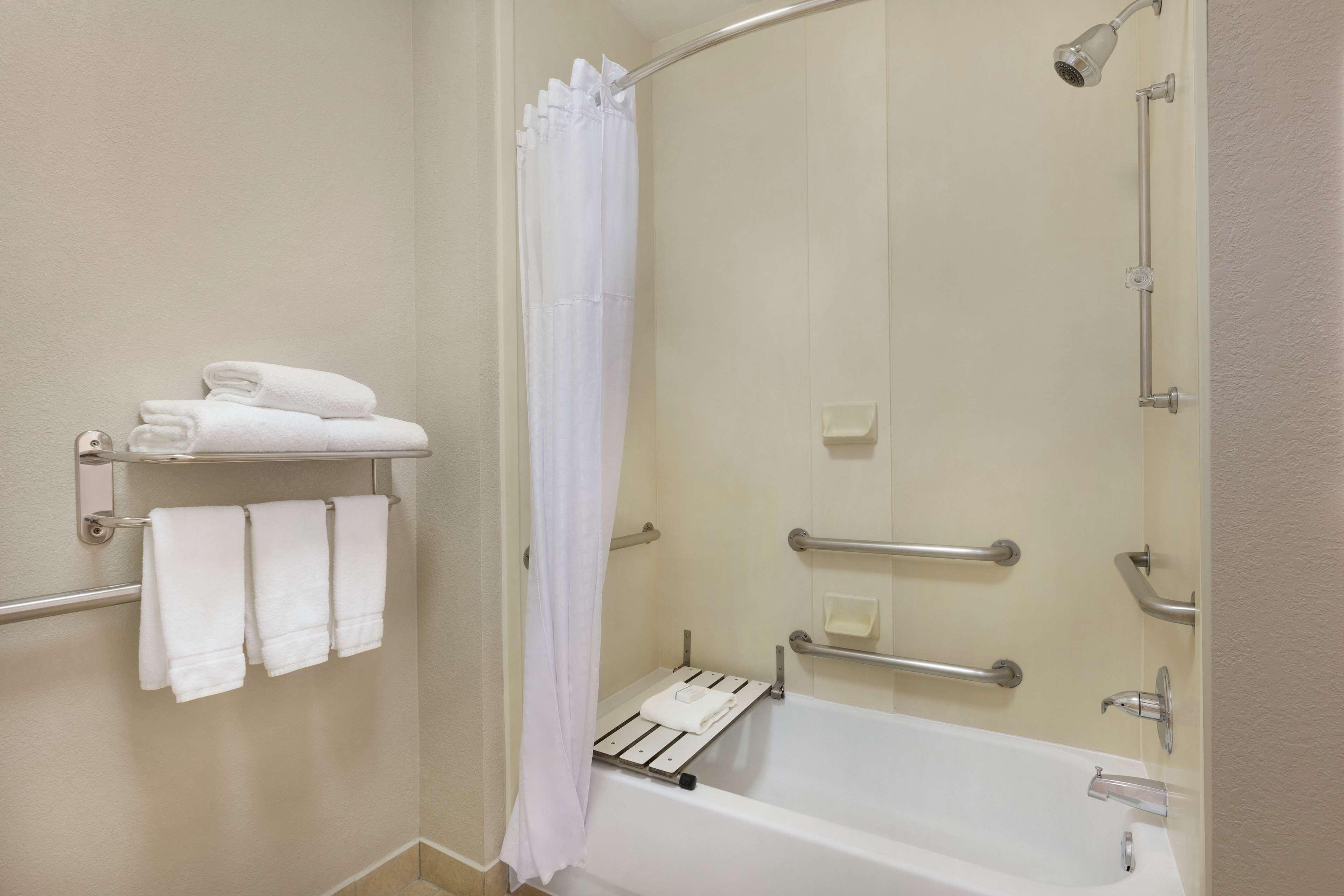 Homewood By Hilton Dallas-arlington Hotel