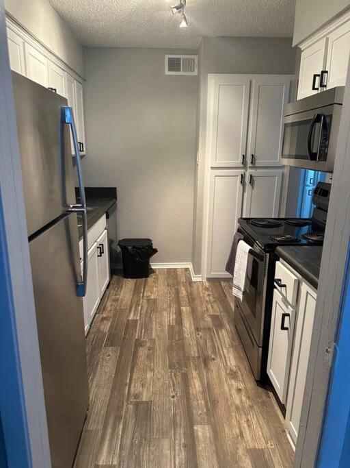 Apartment Cozy 2 Bedrooms By At&t Stadium