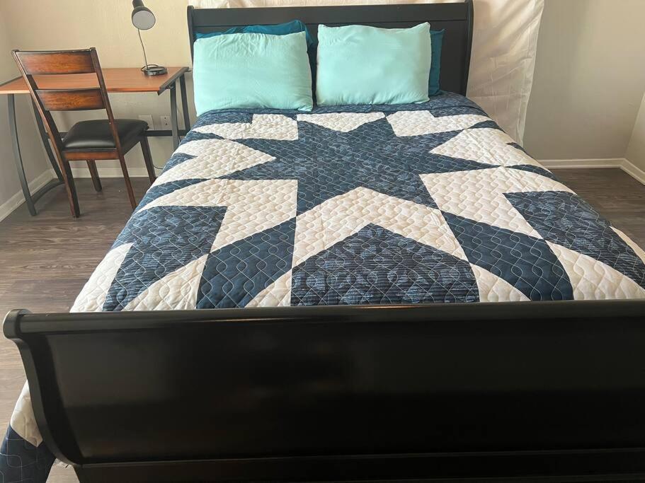 Cozy 2 Bedrooms By At&t Stadium Apartment