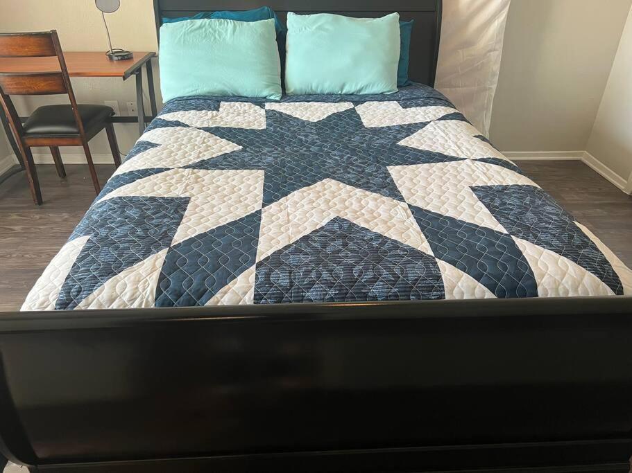 Cozy 2 Bedrooms By At&t Stadium