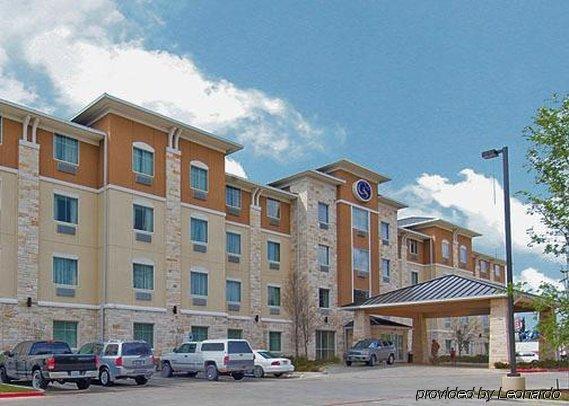 Comfort - Entertainment District 3* Arlington