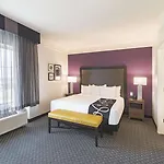 La Quinta By Wyndham Arlington North 6 Flags Dr