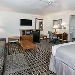 Baymont By Wyndham Arlington At Six Flags Dr