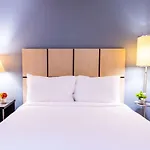Sonesta Simply Suites Arlington