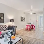 Stylish 1Br Apartment Steps Away From At&T Stadium