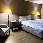 R Nite Star Inn & Suite