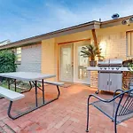 Arlington Home With Patio, Walk To Atandt Stadium!