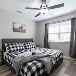Lux Modern Getaway With Att Stadium Views And King Bed