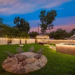 Luxury Home W Hot Tub Near At&T Stadium