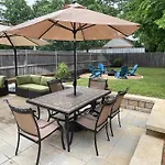 Stylish Townhome Near At&T Stadium, Globe Life, Six Flags & More