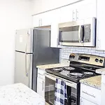 Walk To At&T Stadium , Globelife From Cozy 2Bd/Ba Apartment