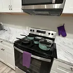Fun-Filled Retreat Near Six Flags For 15 People
