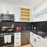 New 2B Townhome Near At&T Global Life 6Flag
