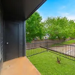 The Landry 163 Spacious And Cozy 1 Bedroom 1Bth