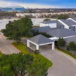 Courtyard By Marriott Dallas Arlington Entertainment District