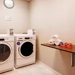 Courtyard By Marriott Dallas Arlington South
