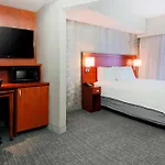 Courtyard By Marriott Dallas Arlington South