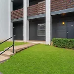 The Landry 174 Spacious And Cozy 2 Bedroom 2Bth
