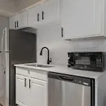 The Landry 257 Spacious And Cozy 1 Bedroom 1Bth