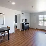 Studio 6-Arlington, Tx