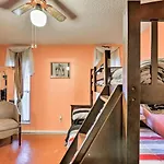 Spacious Home With Deck About 2 Mi To Lake Arlington!