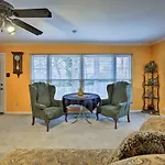 Spacious Home With Deck About 2 Mi To Lake Arlington!