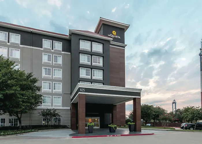 La Quinta By Wyndham Arlington North 6 Flags Dr