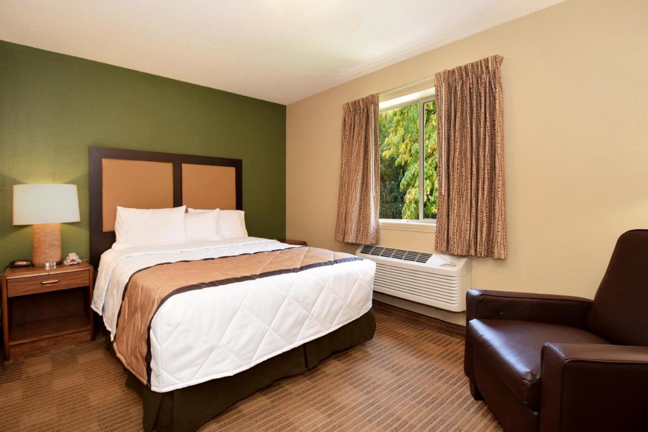 Hotel Extended America - - Six Flags Arlington