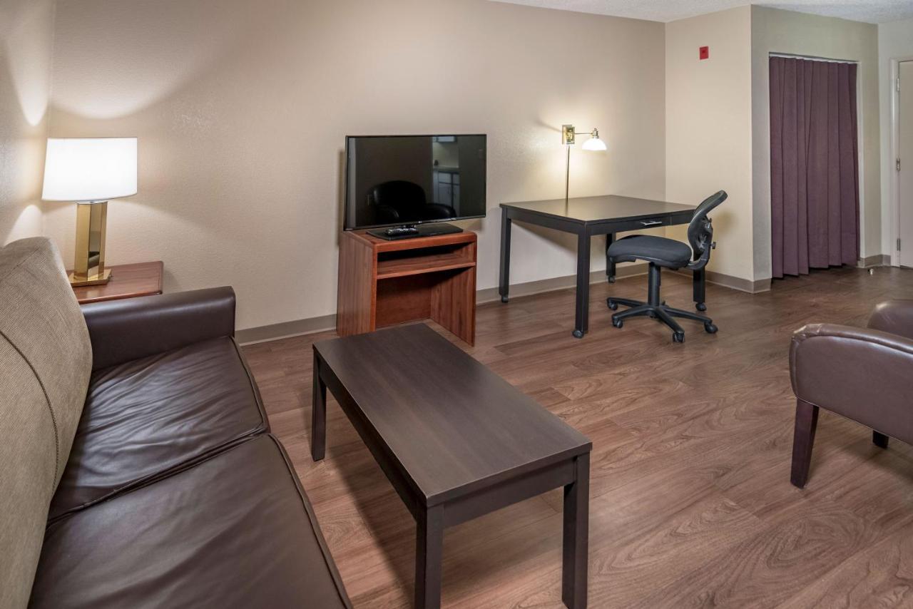 Hotel Extended America - - Six Flags