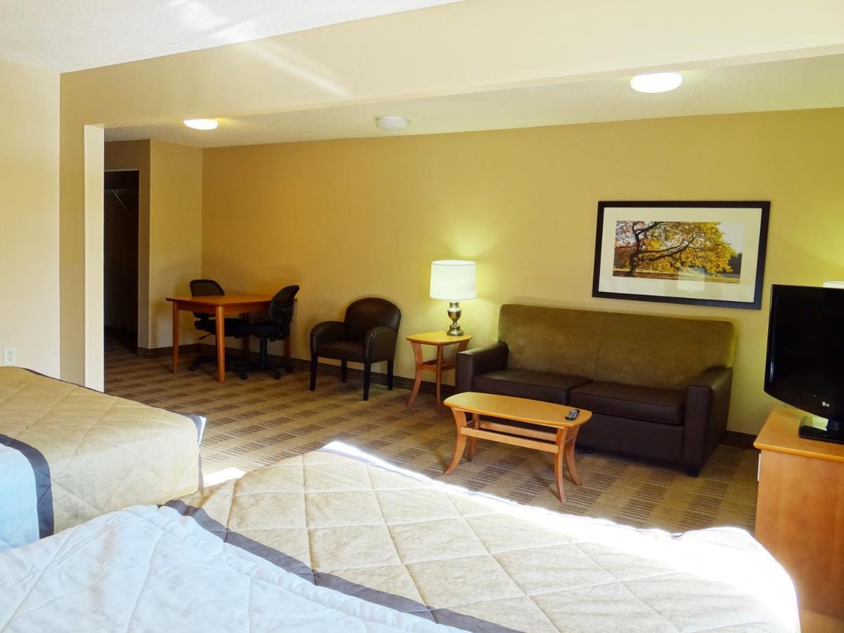 Extended America - - Six Flags Hotel 2*