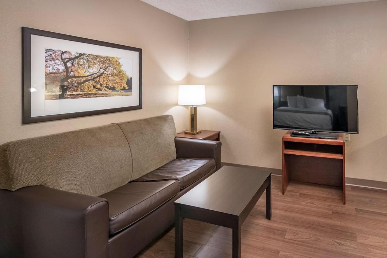 Hotel Extended America - - Six Flags