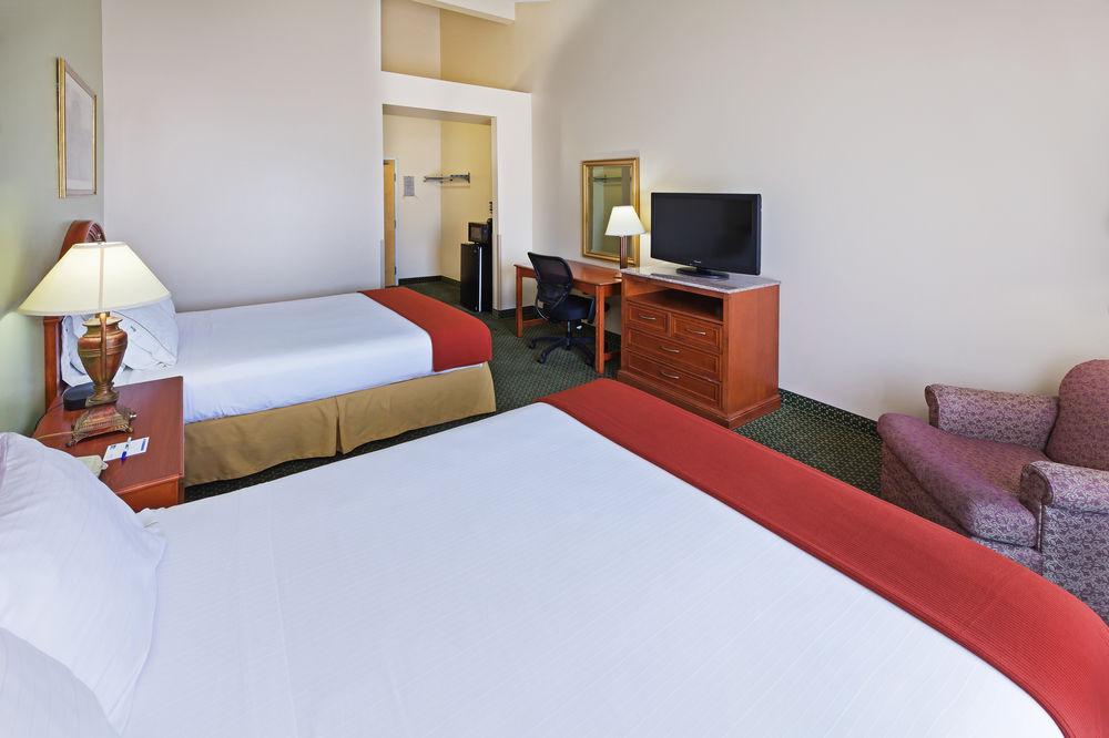Four Points By Sheraton Dallas Entertainment District