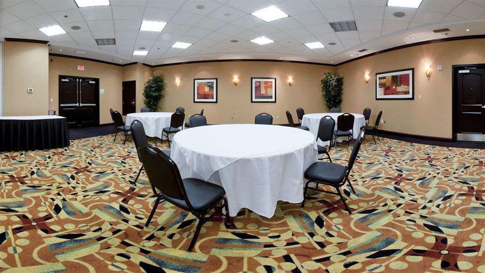 Northeast By Ihg Hotel Arlington