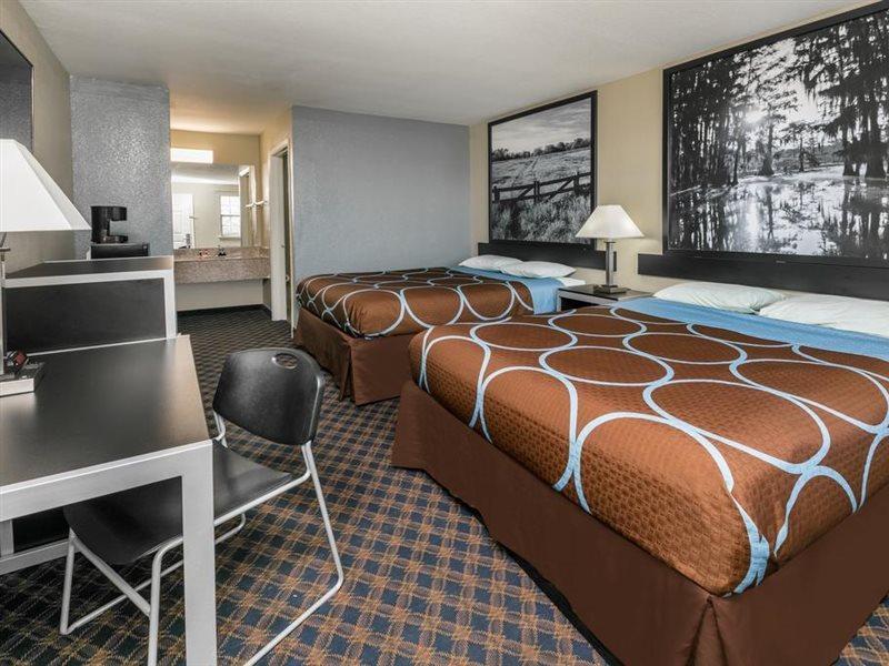 Super 8 By Wyndham Near At&t Stadium Hotel Arlington