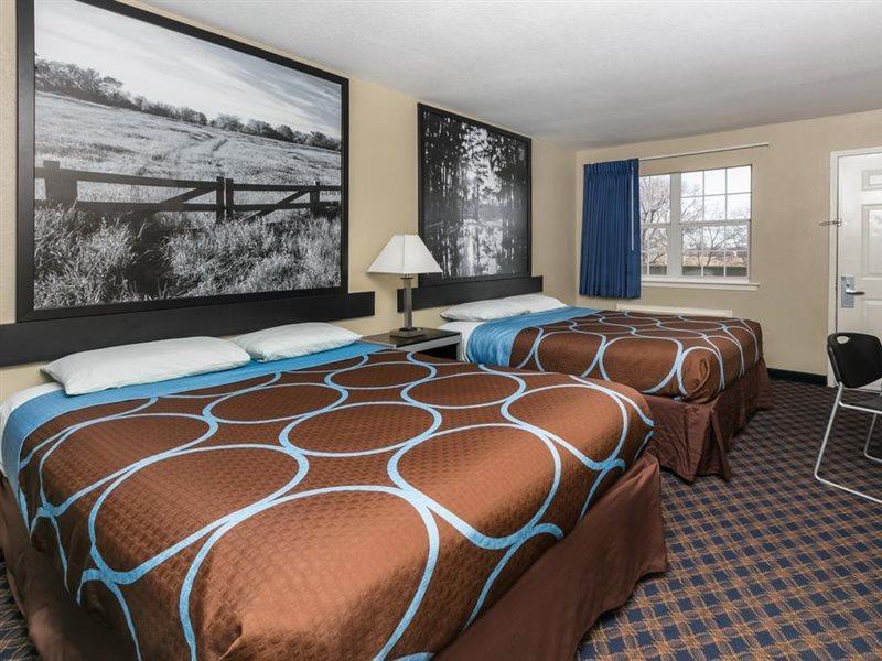 Hotel Super 8 By Wyndham Near At&t Stadium Arlington