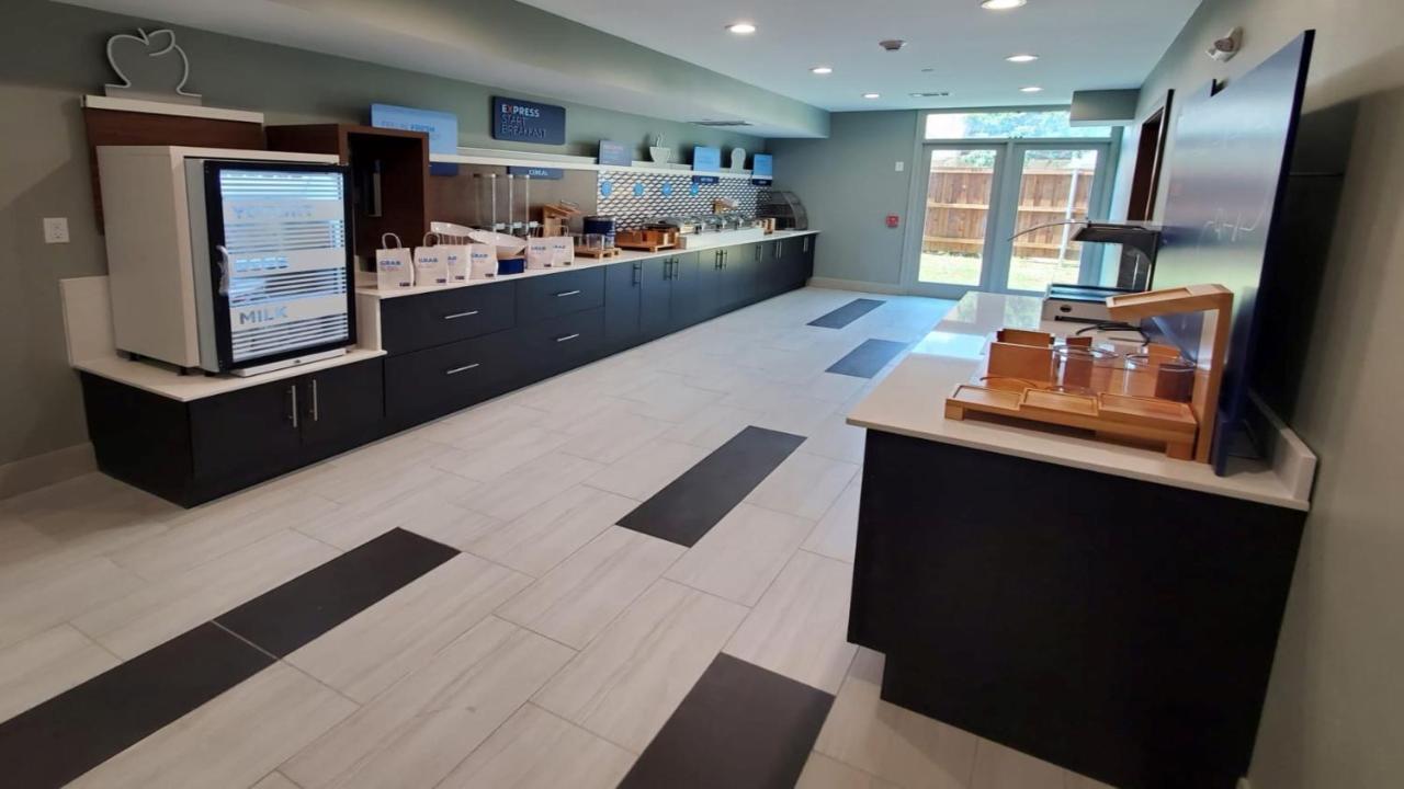 Express & North - Stadium Area By Ihg 3*