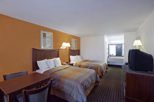 Hilton Garden Dallas 4*
