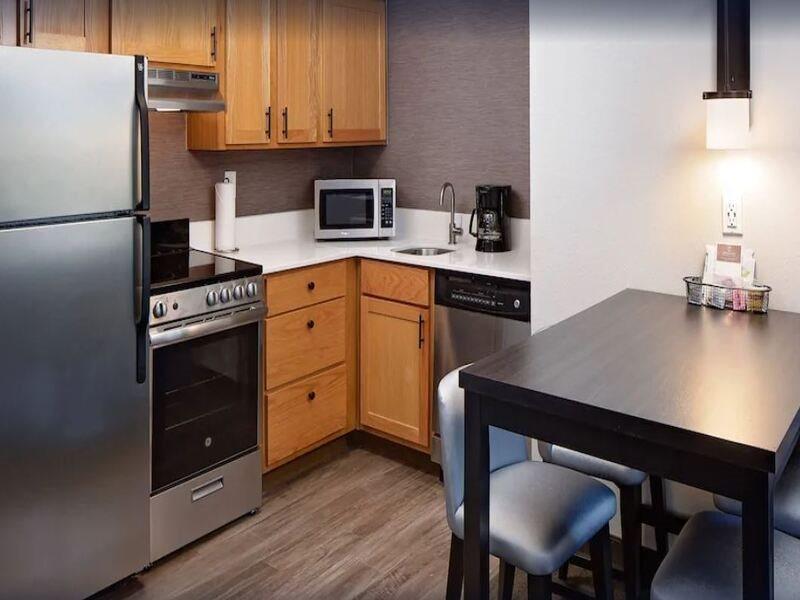 Residence Inn Arlington 3*