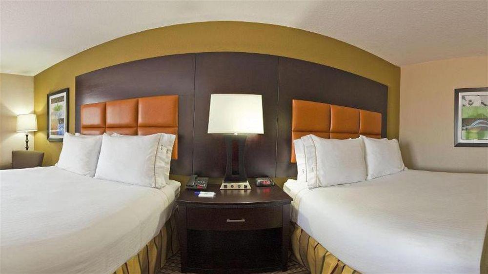 Hotel Express Interstate 20 Parks Mall By Ihg Arlington