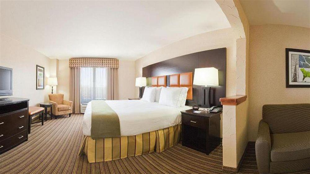 Express Interstate 20 Parks Mall By Ihg Hotel Arlington