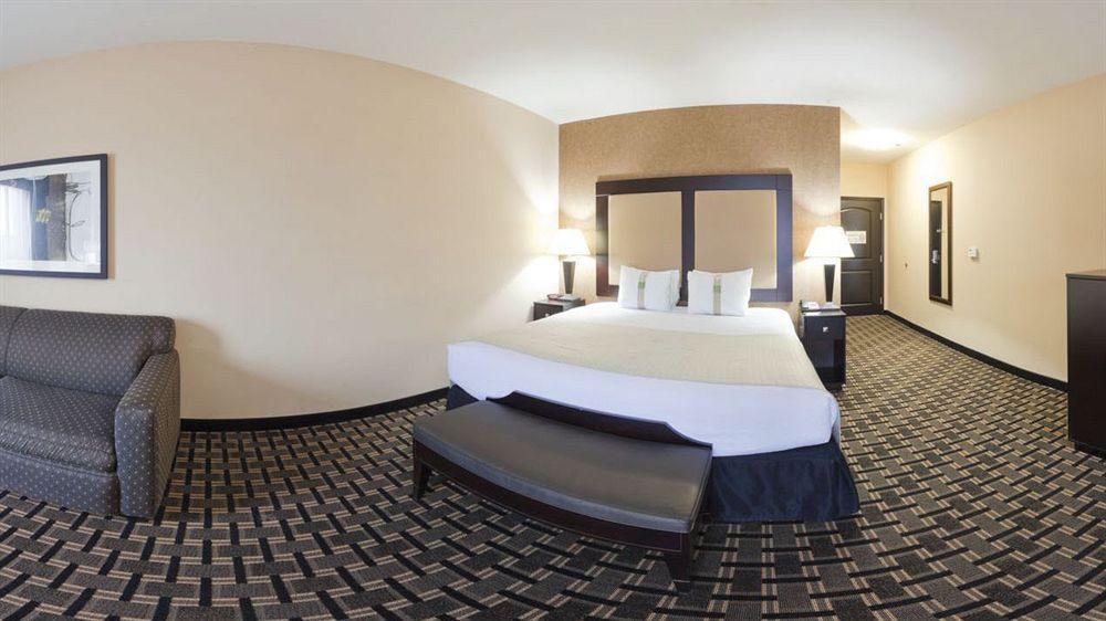 Northeast By Ihg Arlington