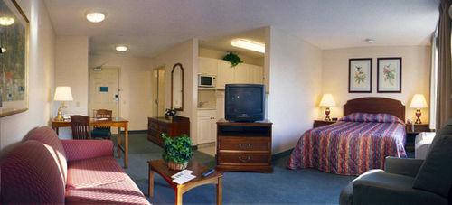 Hotel Extended America - - Six Flags