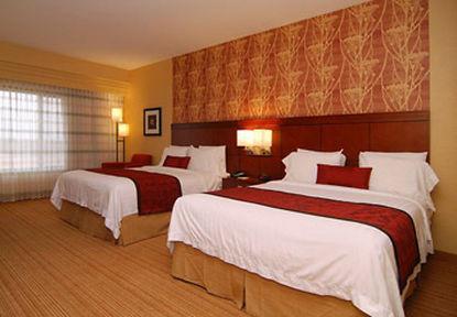 Courtyard By Marriott Dallas South 3* Arlington