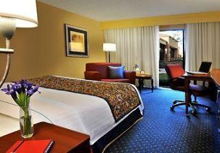 Hotel Courtyard By Marriott Dallas Entertainment District