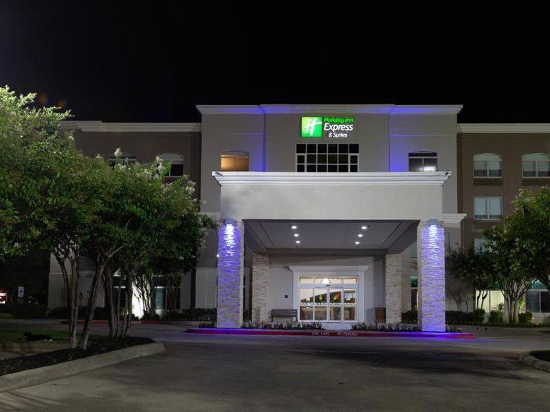 Hotel Express & North - Stadium Area By Ihg