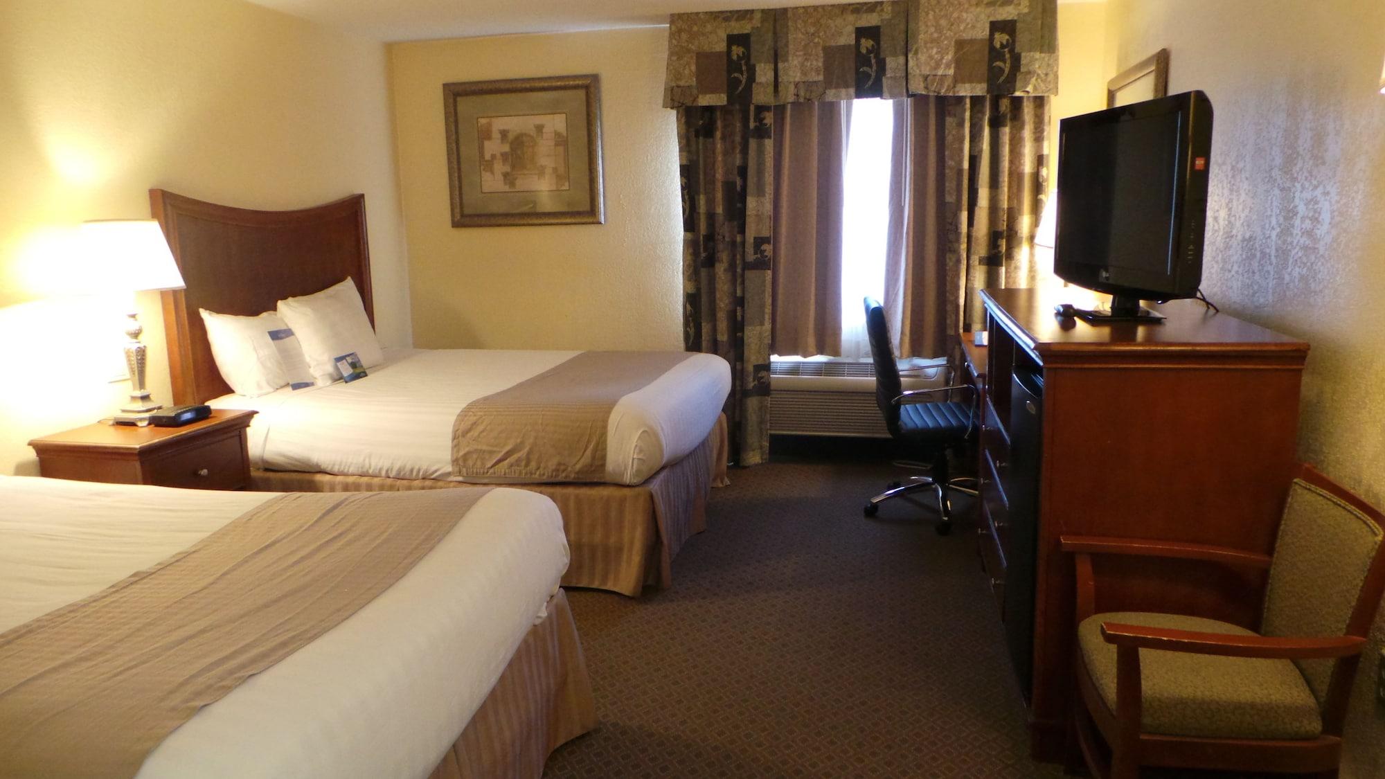 Baymont By Wyndham At Six Flags Dr Hotel