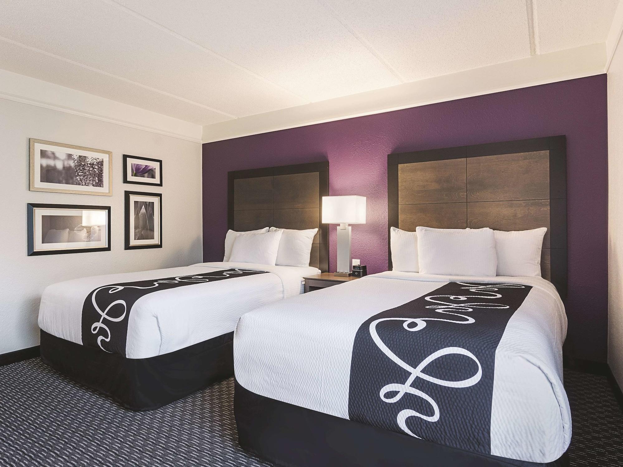 Hotel La Quinta By Wyndham North 6 Flags Dr 3*