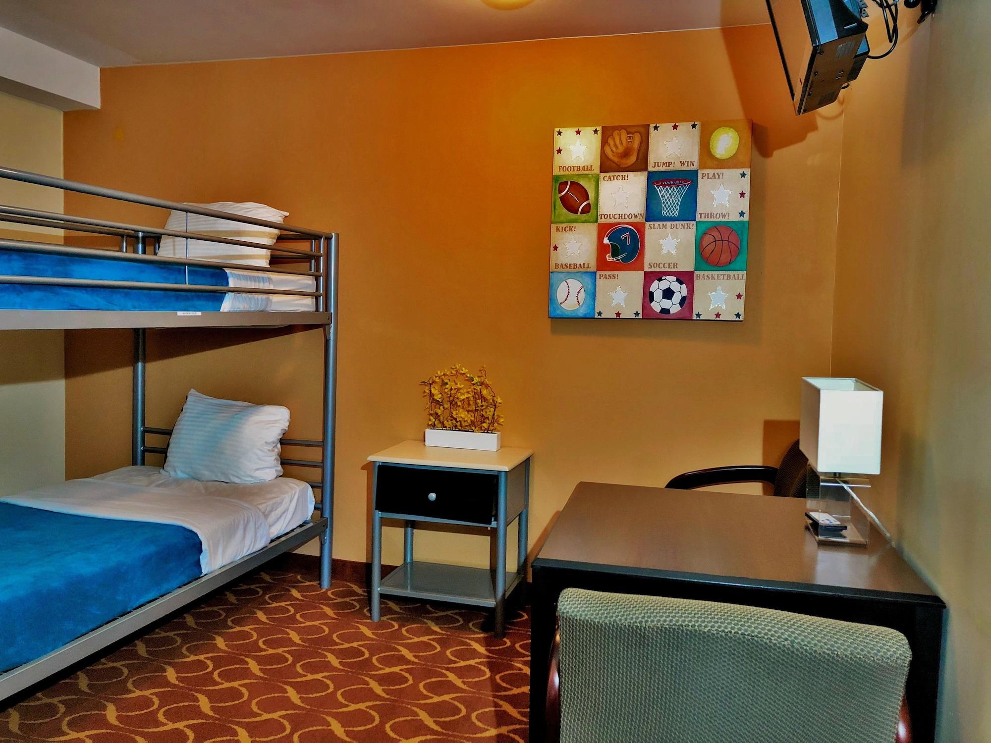 Lux & Spa, Trademark Collection By Wyndham Hotel Arlington