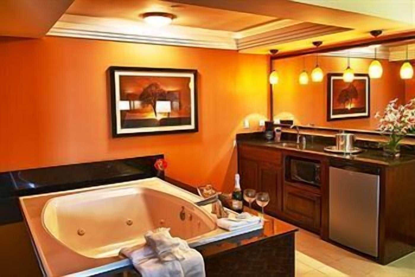 Hotel Lux & Spa, Trademark Collection By Wyndham